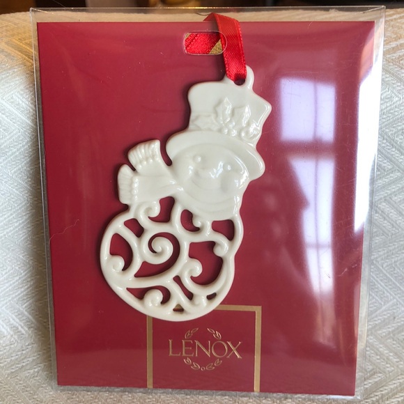 Lenox Christmas ornament. Porcelain. - Picture 1 of 3
